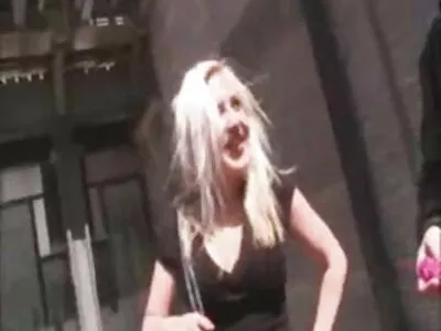 Szőke hajú puma rövid szexvideók szereti a mostohafia farkának érzését a puncijában