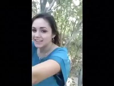 Daisy Stone vesz cum a szex a masszázságyon szájába után egy szép fasz
