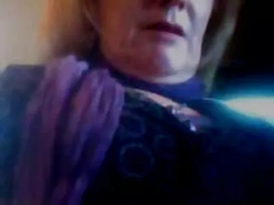 Dögös mostohalánya, Alina Belle kap egy ingyen pornóvideók faszt és egy krémet