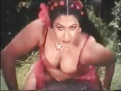 Adriana Chechik mélyszájú ingyen pornófilmek hosszú szúrással, mielőtt a végbélnyílását szarná
